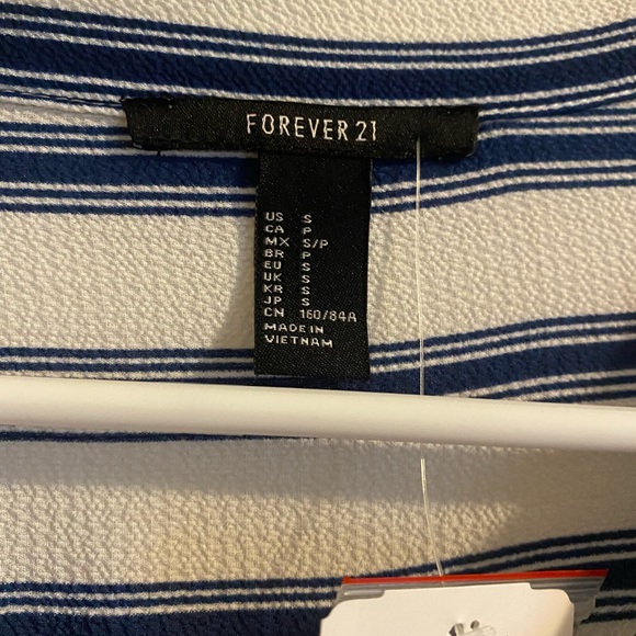 Striped top - Picture 4 of 4